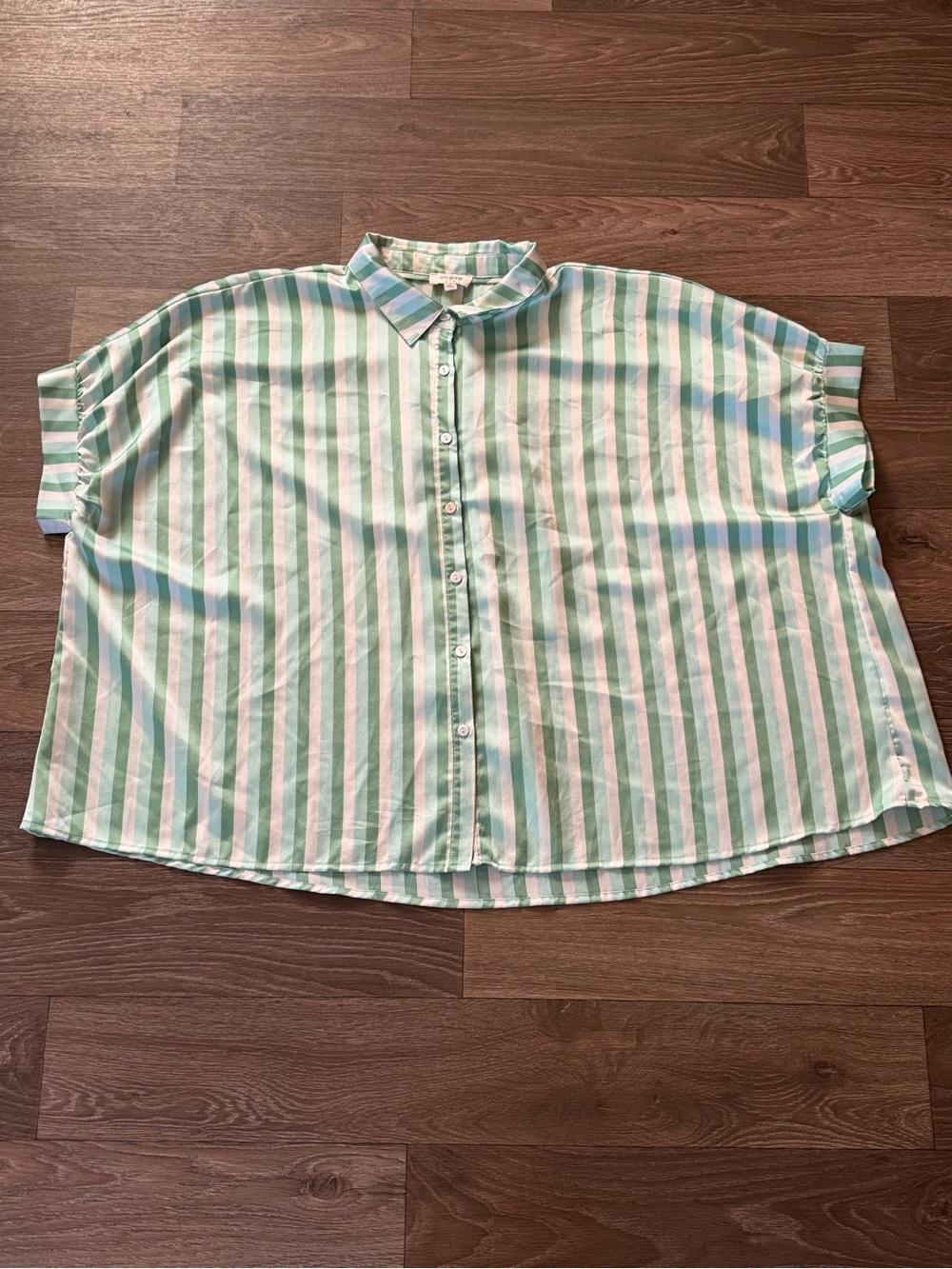 Umgee USA Oversized Striped Button Down Medium